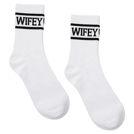Qianyu Wifey Socks Soft Bride Bridesmaid Socks Wedding Bachelorette Essentials White Sock Stylish Bridal Shower Gifts for Women Party Engagement Anniversary Keepsake