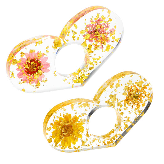 Dimeho 2Pcs Dried Flower Resin Book Page Holder, Heart Shape Thumb Ring Page Holder Handmade Thumb Ring Page Holder Personalized Flower Bookmark Reading Book Accessories for Women/Book Lovers